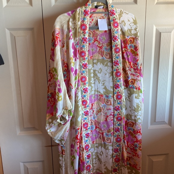 SAACHI NWT Embroidered Floral Print Maxi CoverUp  Kaftan Duster O/S - Picture 8 of 15